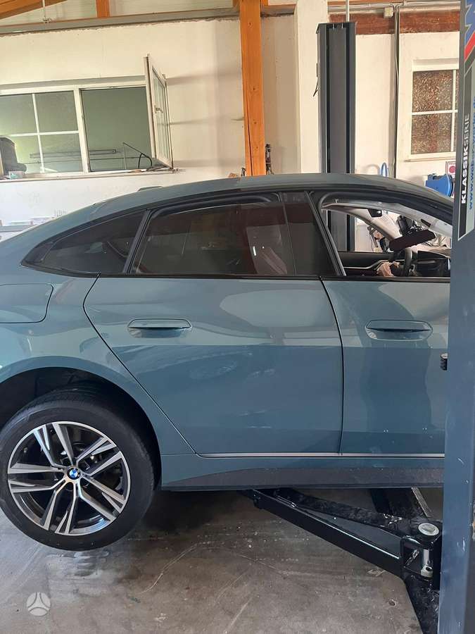 BMW i4, hečbekas
