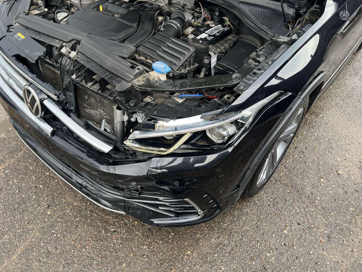 Volkswagen Tiguan - 9