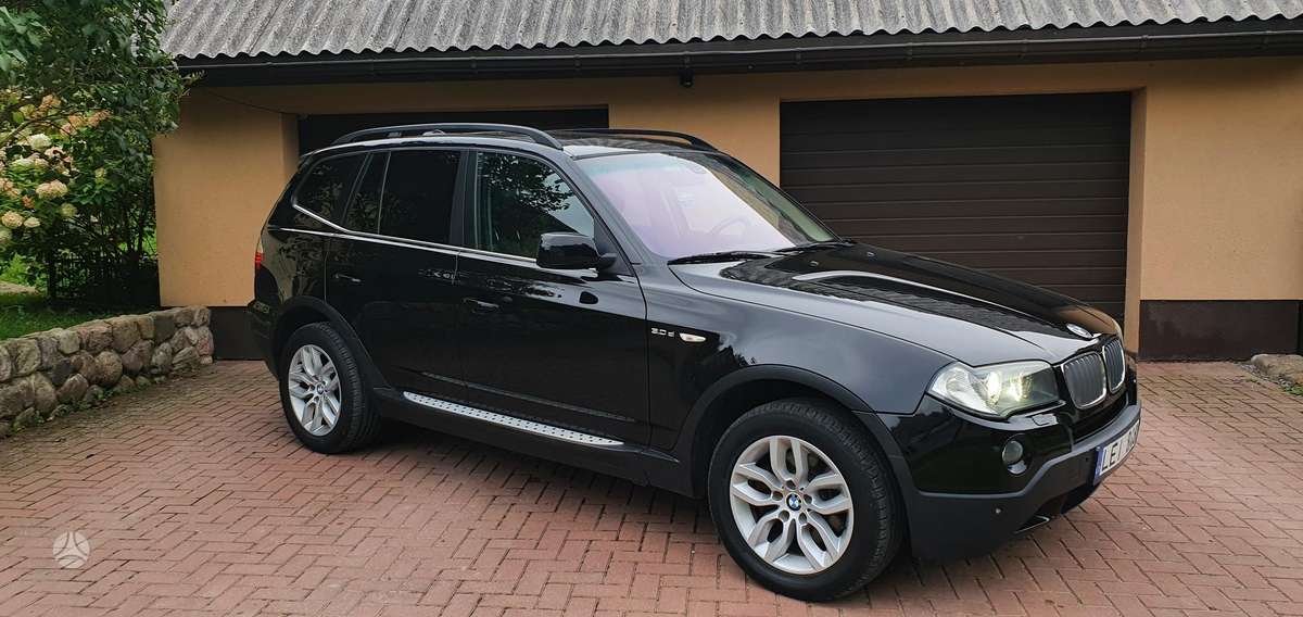 BMW X3, off-road / crossover