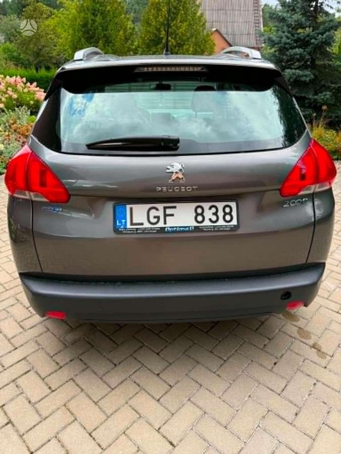 Peugeot 2008 - 4