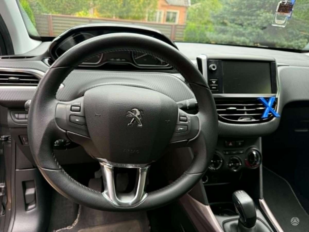 Peugeot 2008 - 5
