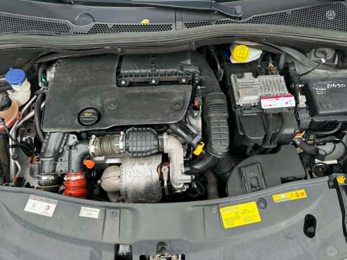 Peugeot 2008 - 6