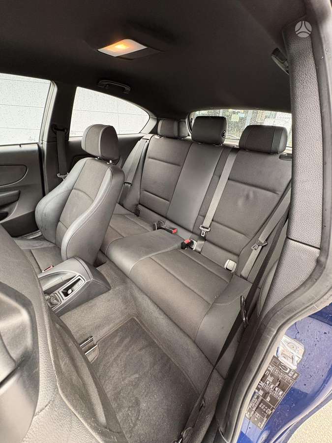 BMW 120, 2.0 l., hatchback