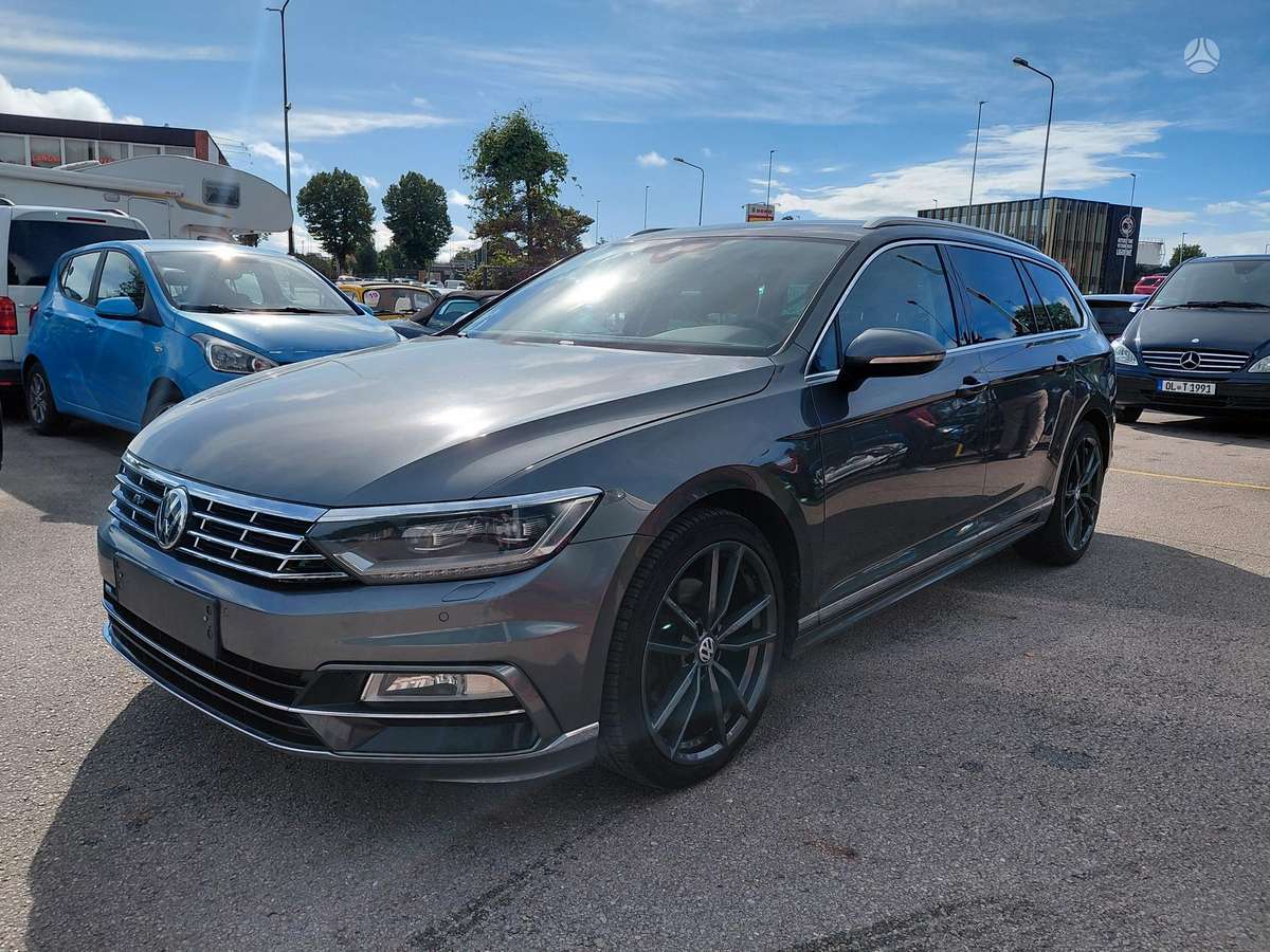 Volkswagen Passat - 2