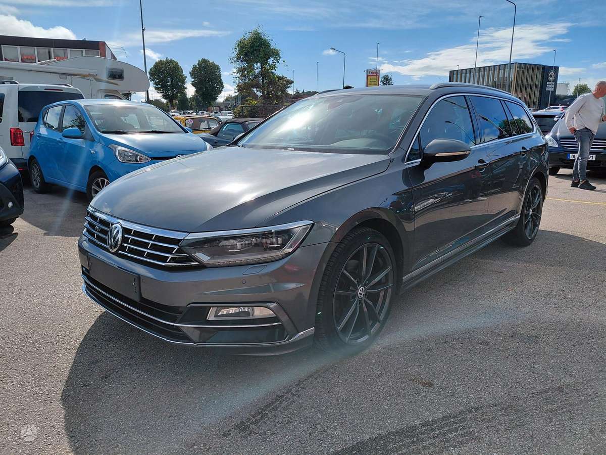 Volkswagen Passat - 5