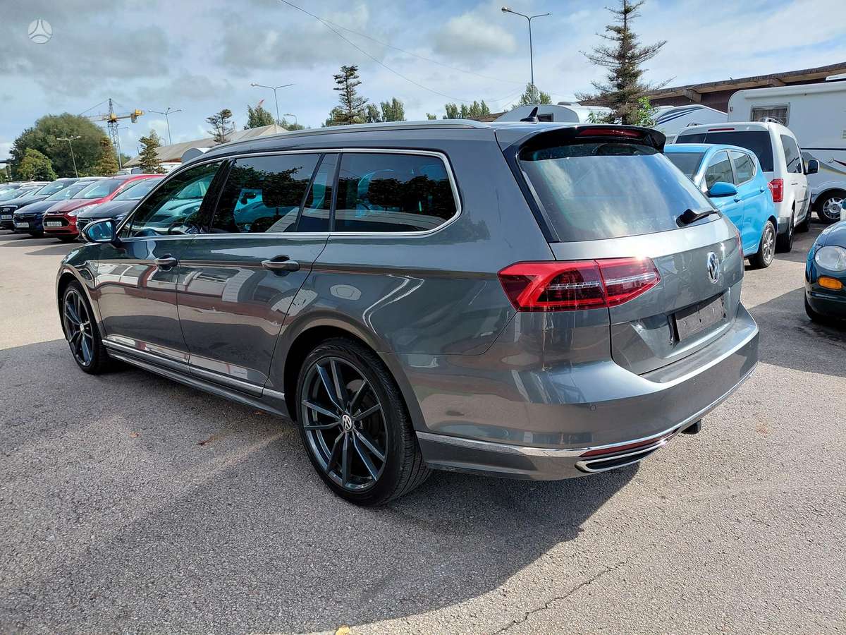 Volkswagen Passat - 9