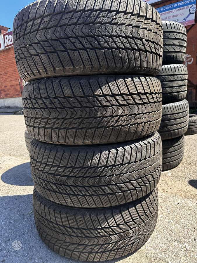 Roadstone, зимние 245/45 R18