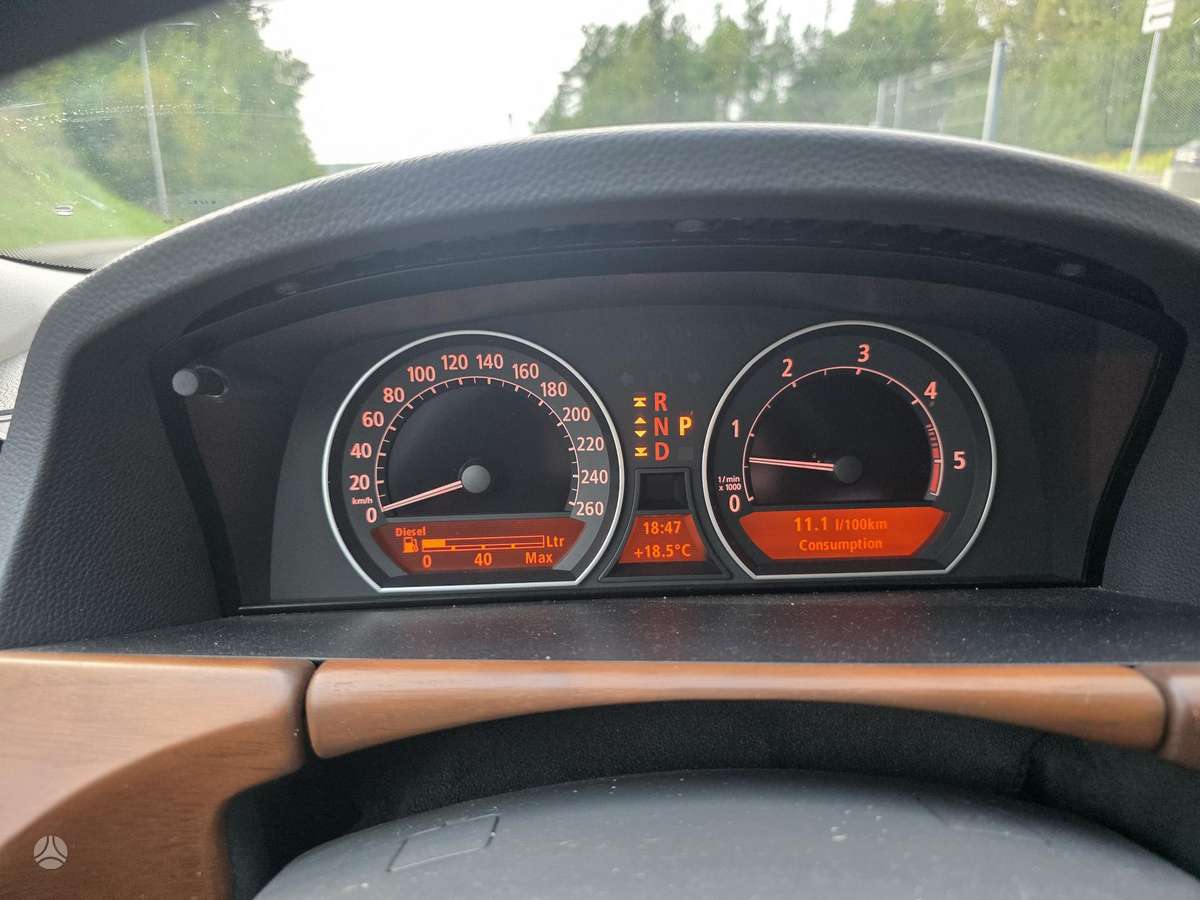 BMW 745, 4.4 l., Седан