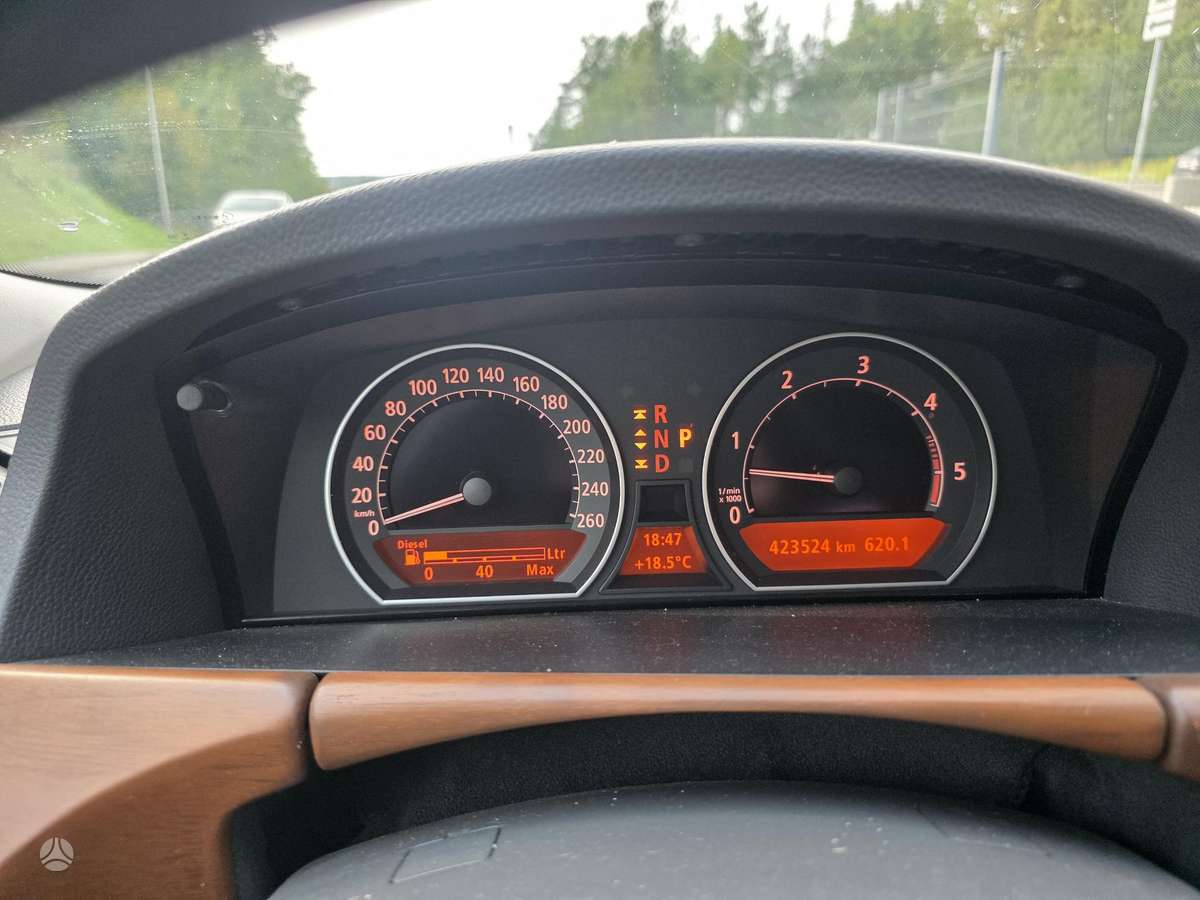 BMW 745, 4.4 l., Седан