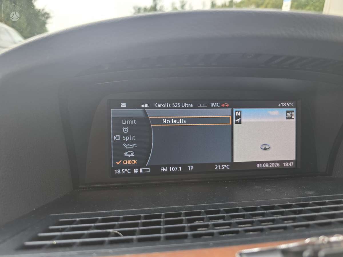 BMW 745, 4.4 l., Седан