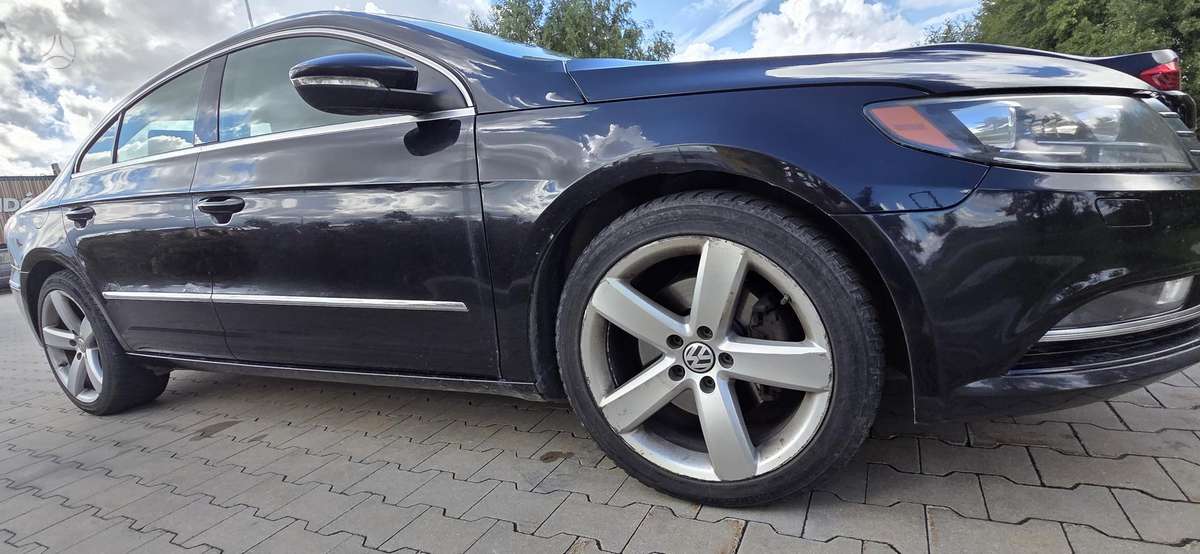 Volkswagen CC - 1