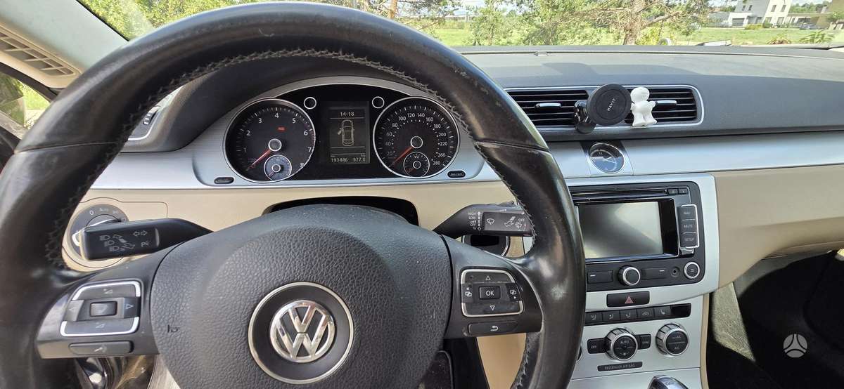 Volkswagen CC - 8