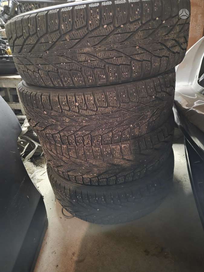 Nokian, winter 215/65 R17