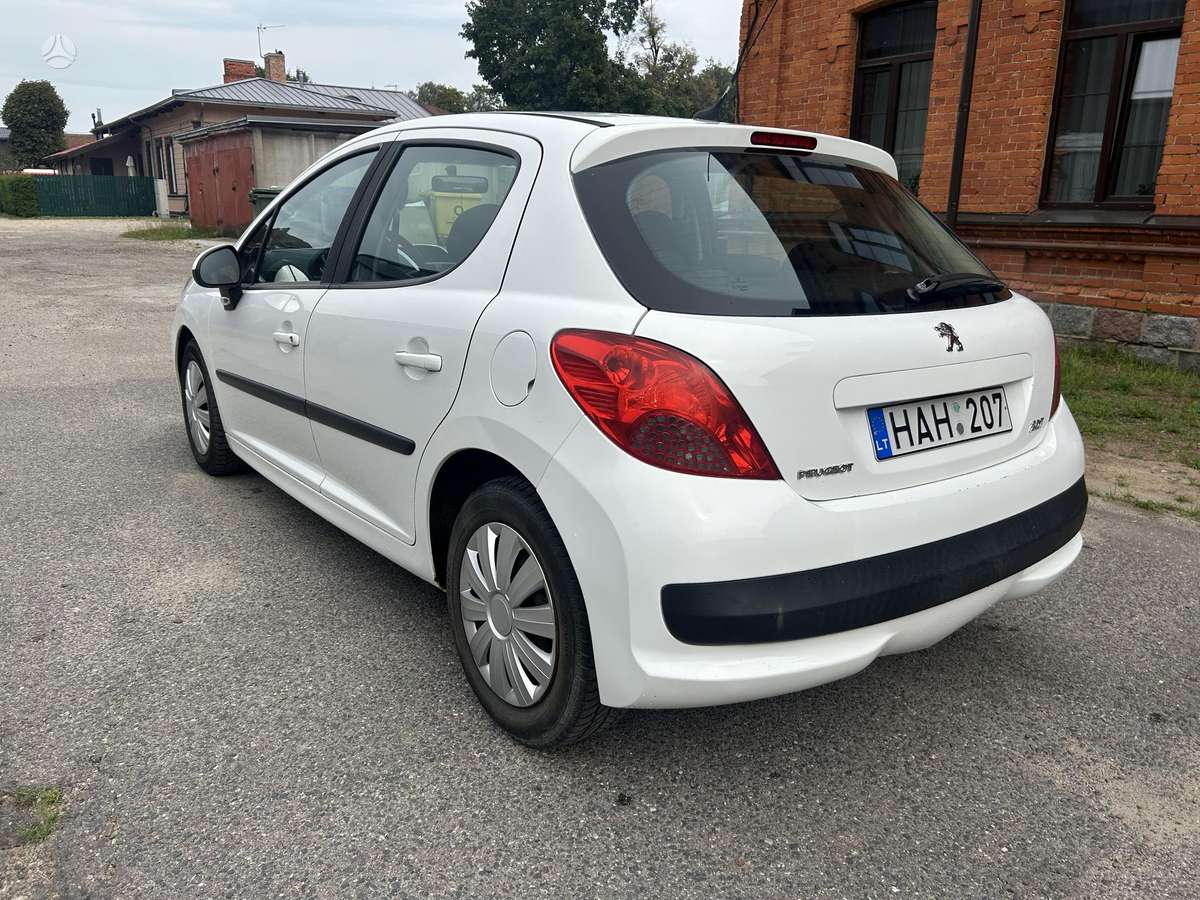 Peugeot 207 - 3