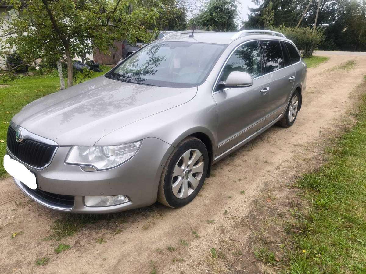 Skoda Superb, 2.0 l., Универсал