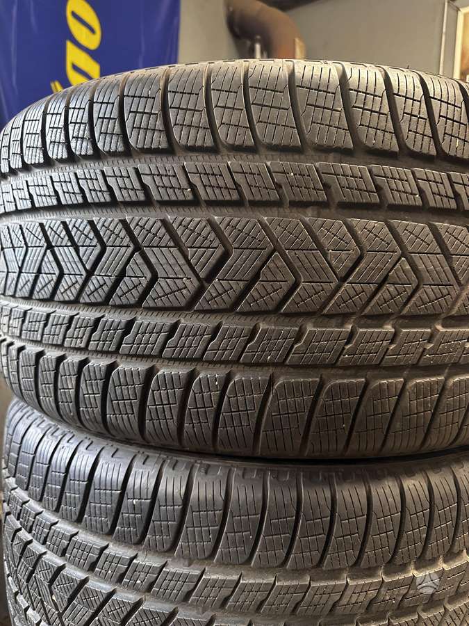 Pirelli, зимние 305/35 R21