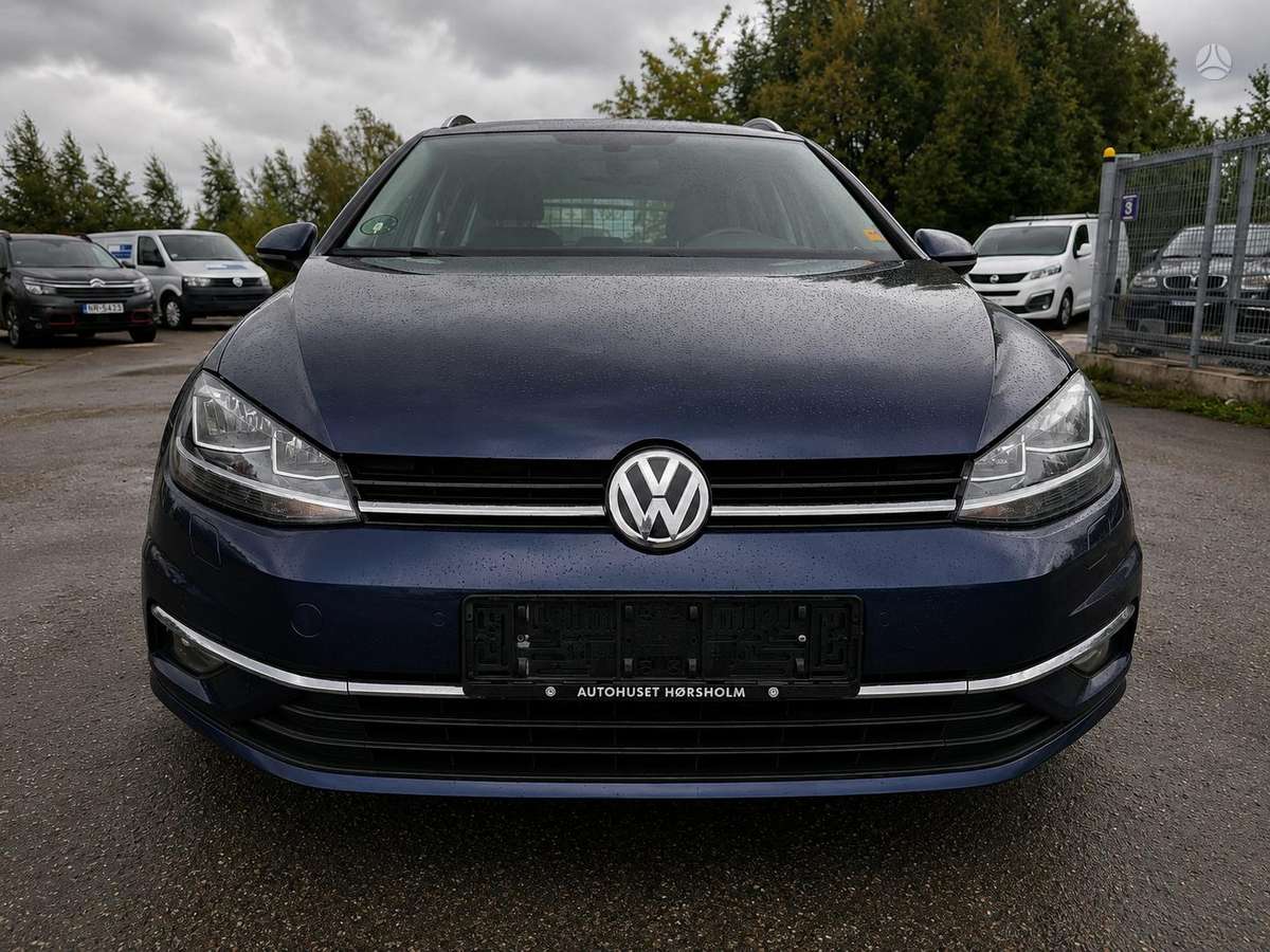 Volkswagen Golf - 3