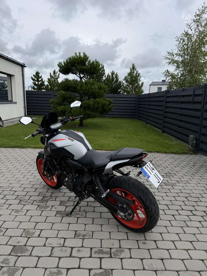 Yamaha MT 07 700cc, street / classic