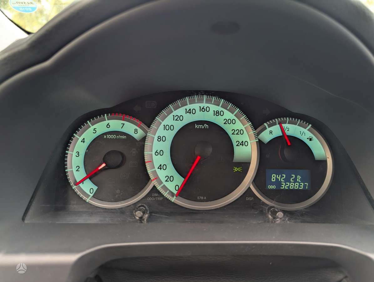 Toyota Corolla Verso - 11