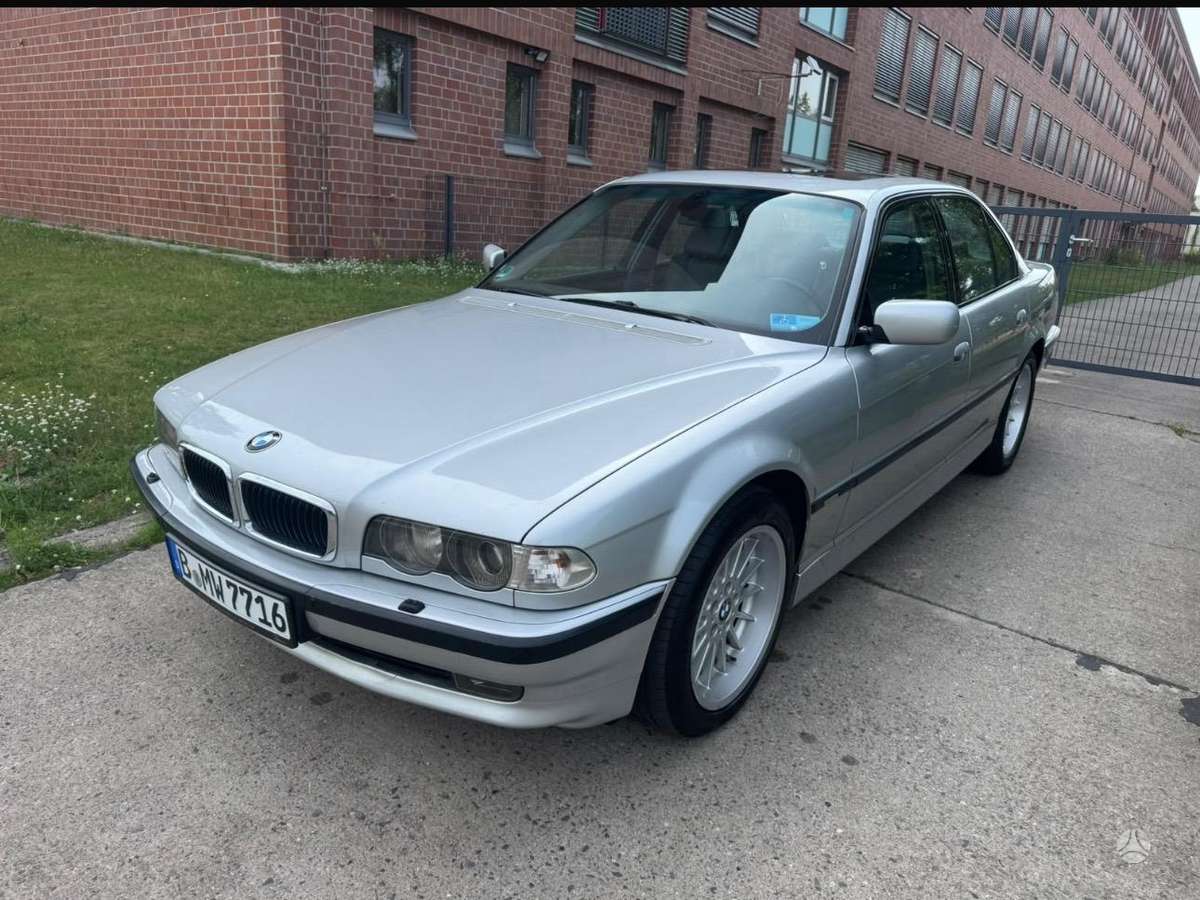BMW 730, 3.0 l., Седан