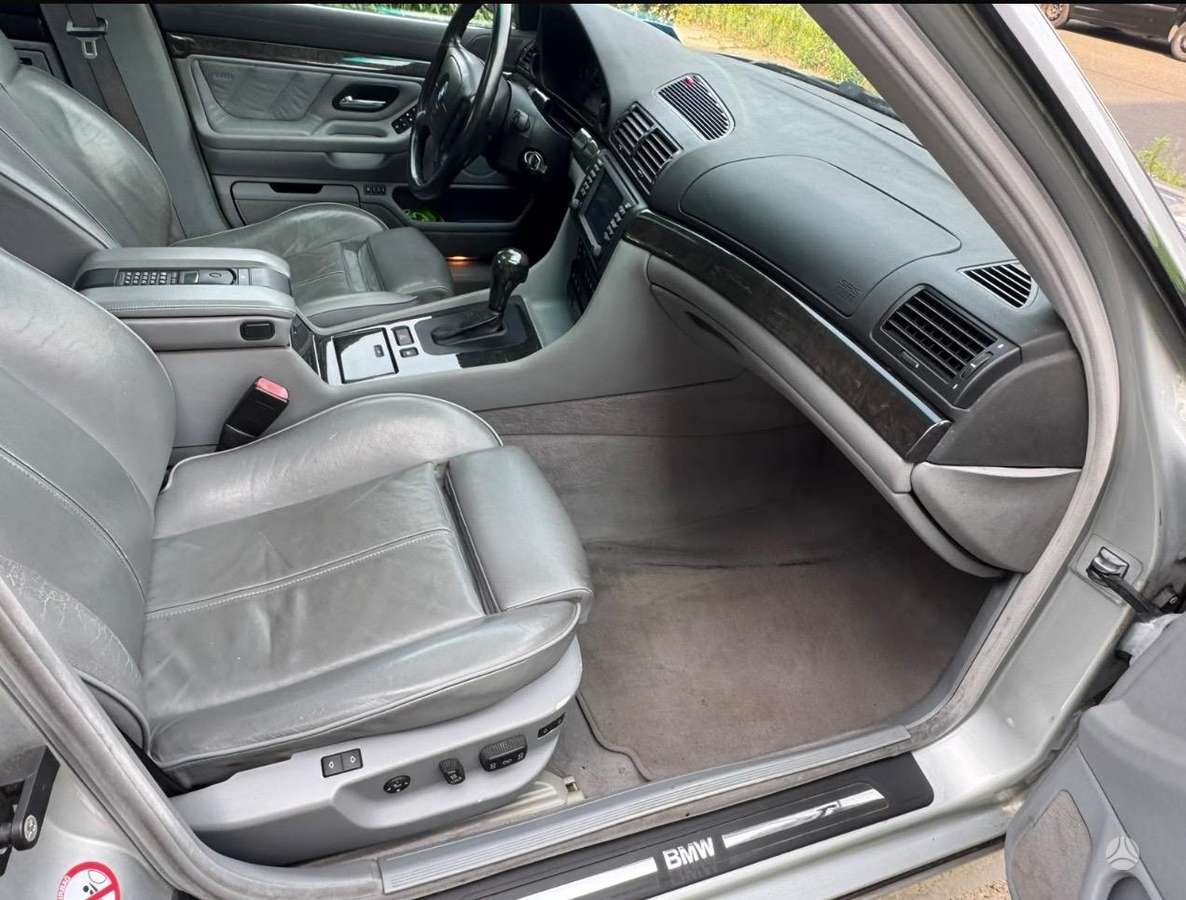 BMW 730, 3.0 l., Седан