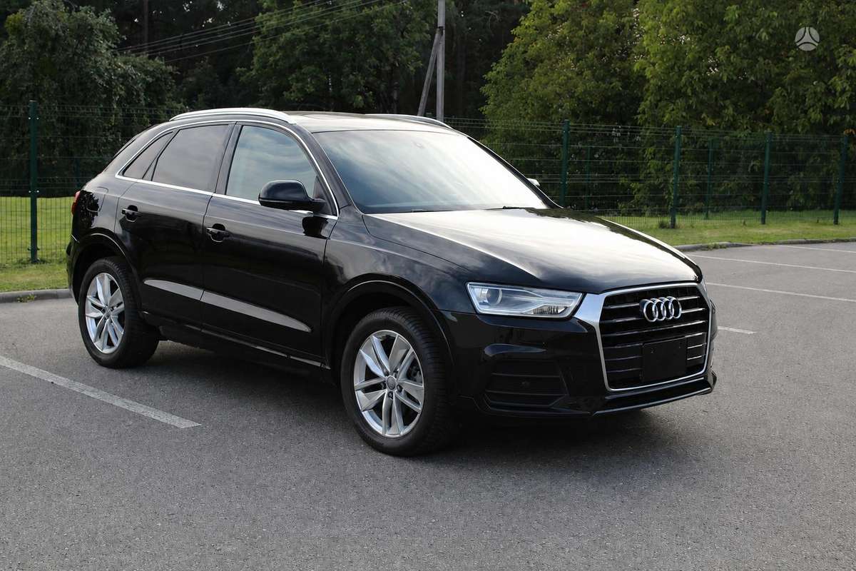 Audi Q3, 2.0 l., Внедорожник / Кроссовер
