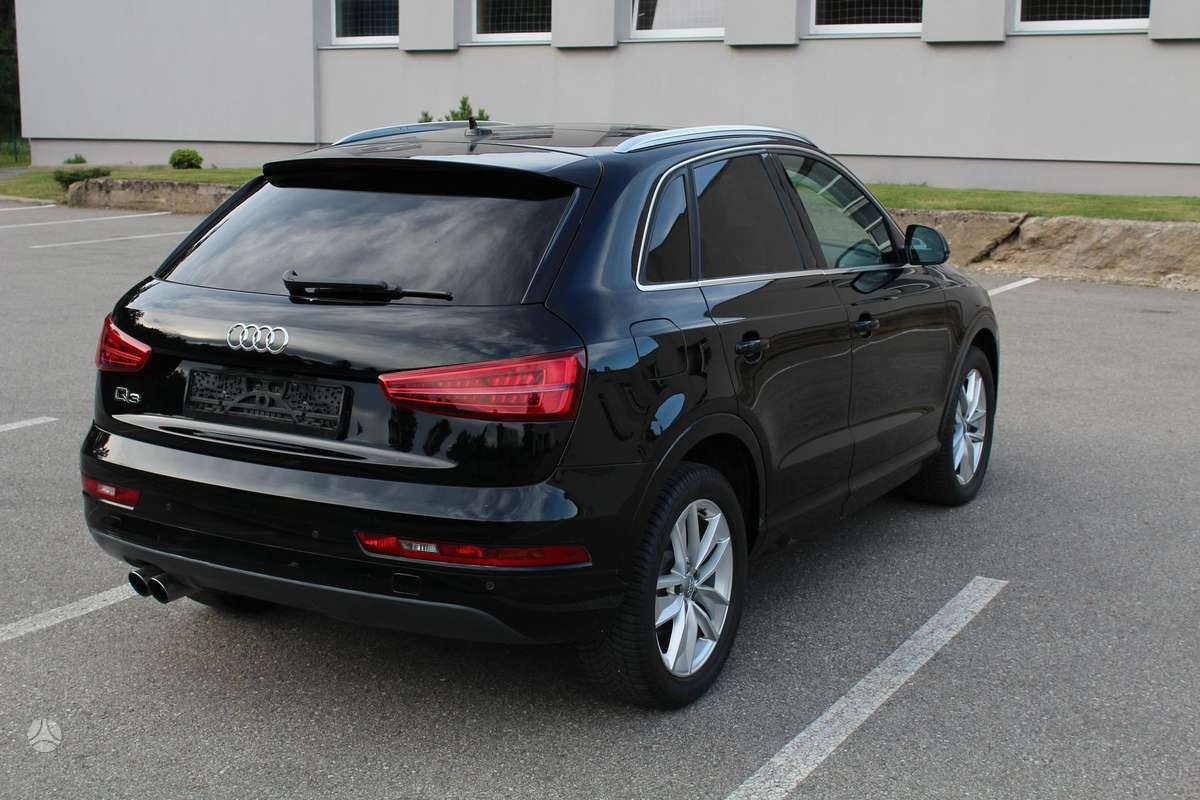 Audi Q3, 2.0 l., Внедорожник / Кроссовер