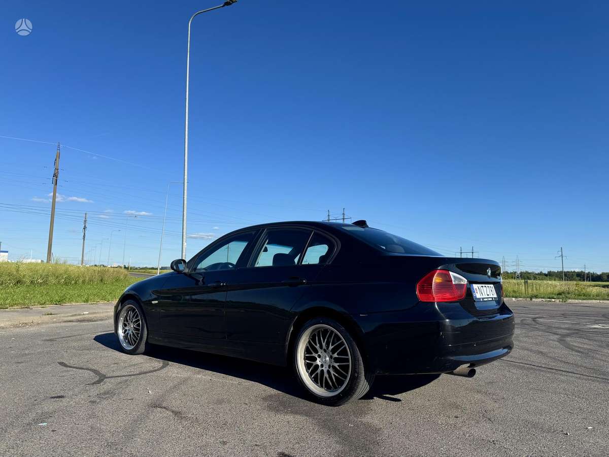 BMW 320, 2.0 l., Седан