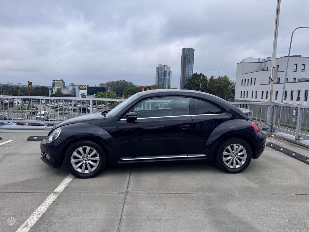 Volkswagen Beetle, 1.6 l., hatchback