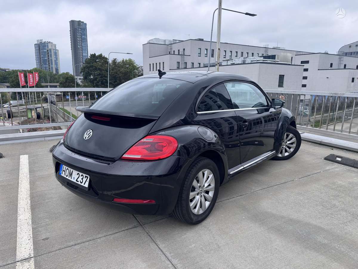 Volkswagen Beetle, 1.6 l., hatchback