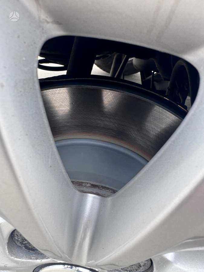 Volkswagen Beetle, 1.6 l., hatchback