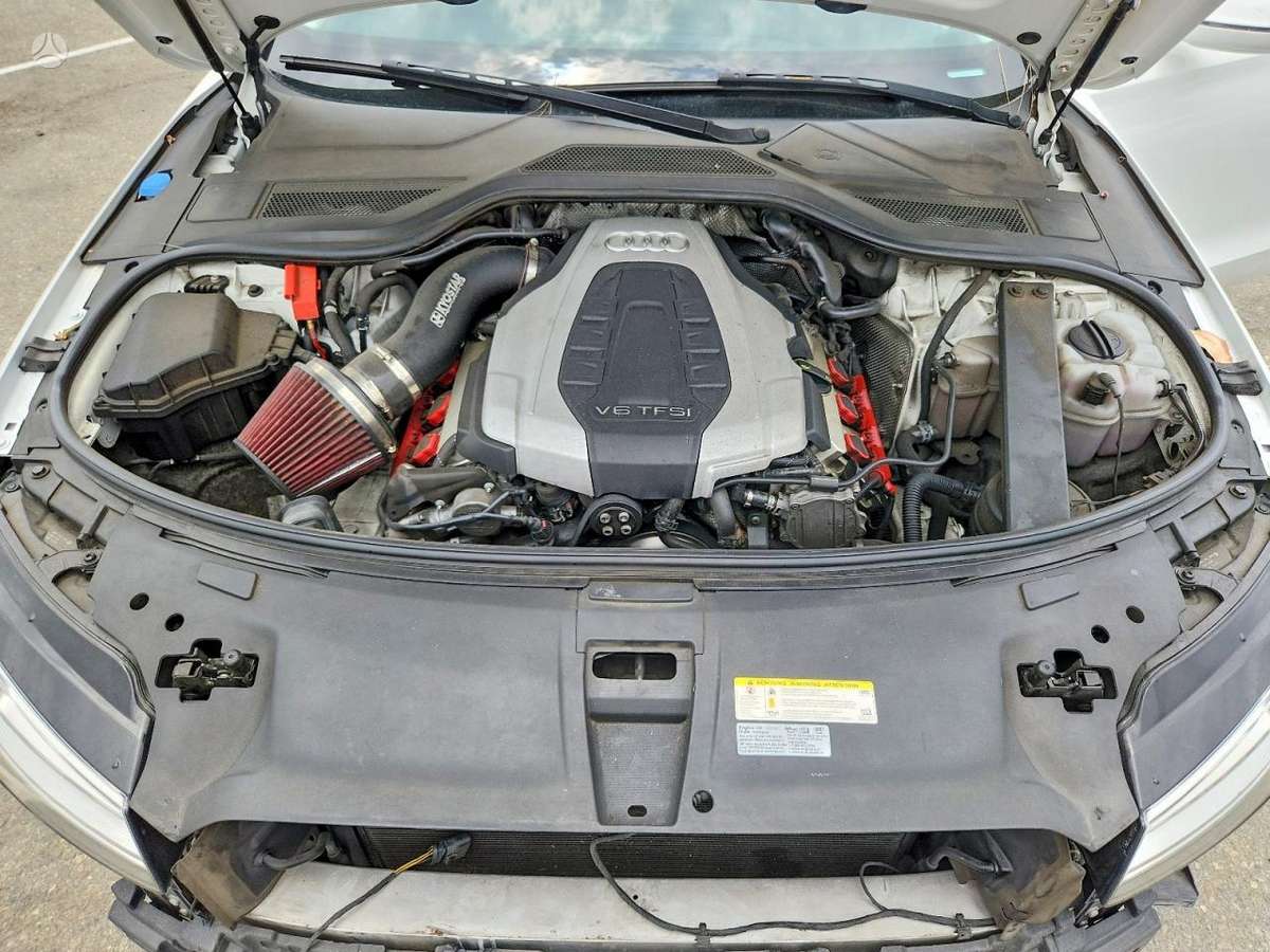Audi A8, 3.0 l., Седан