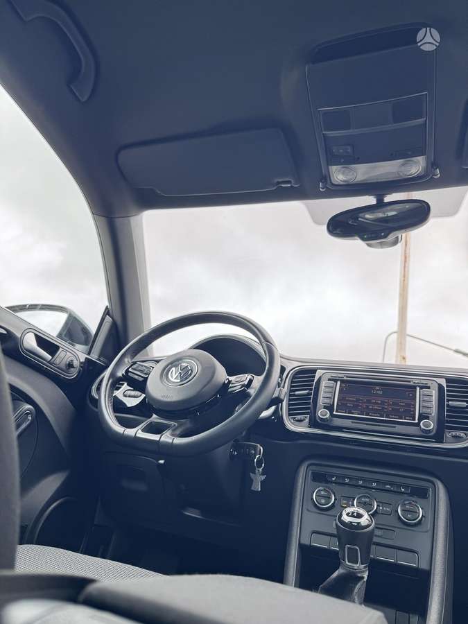 Volkswagen Beetle, 1.6 l., hatchback