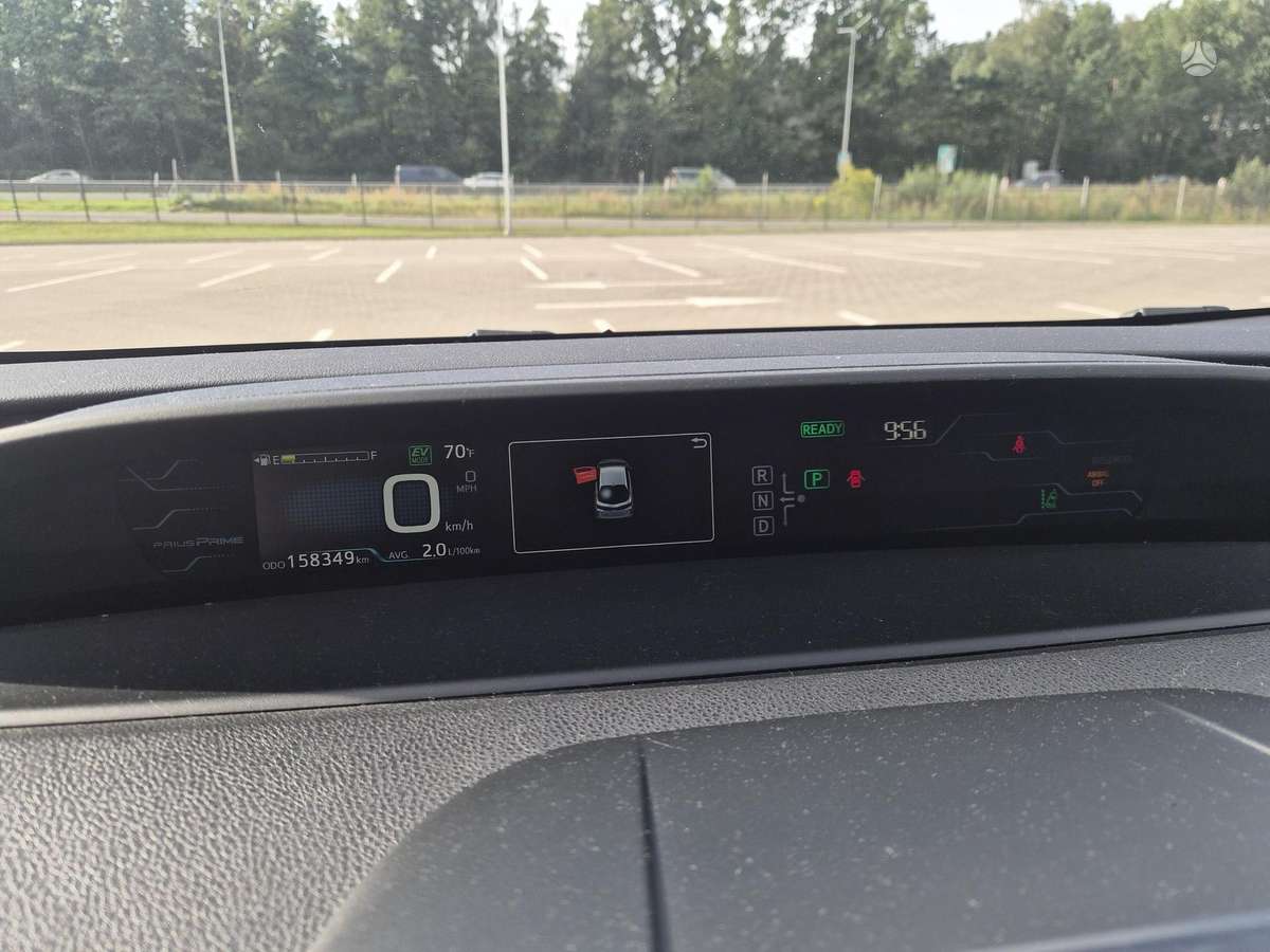 Toyota Prius Prime - 5