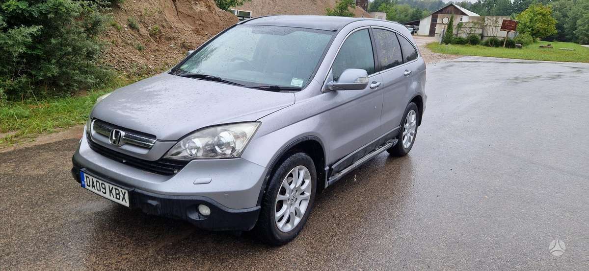 Honda CR-V rezerves daļās