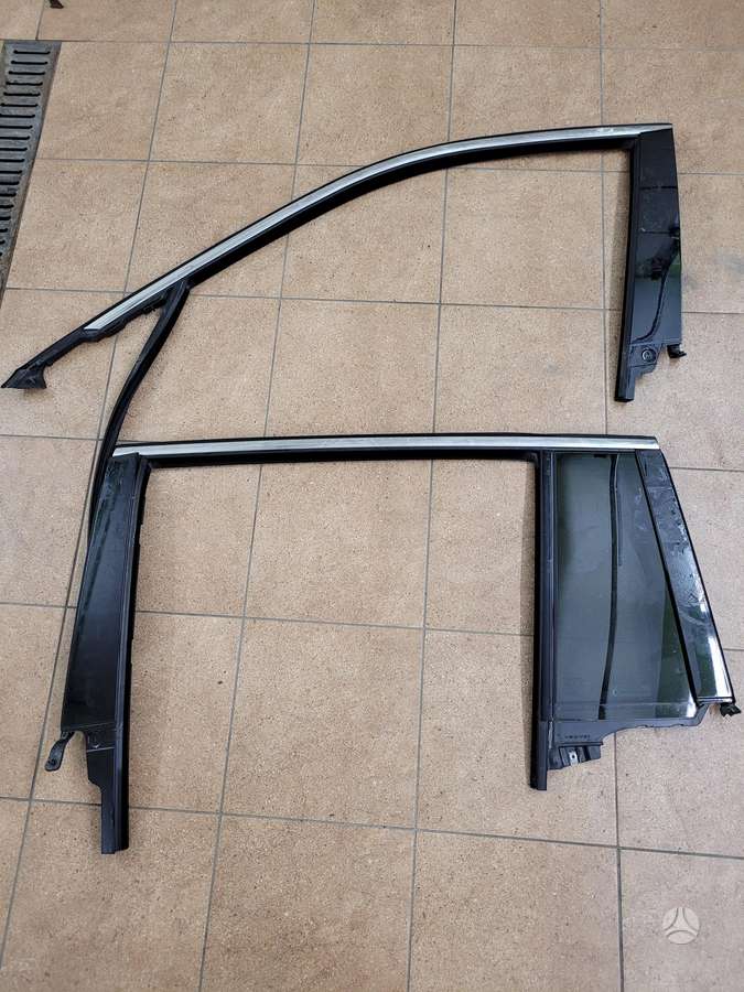 Jeep Grand Cherokee kėbulo dalys
