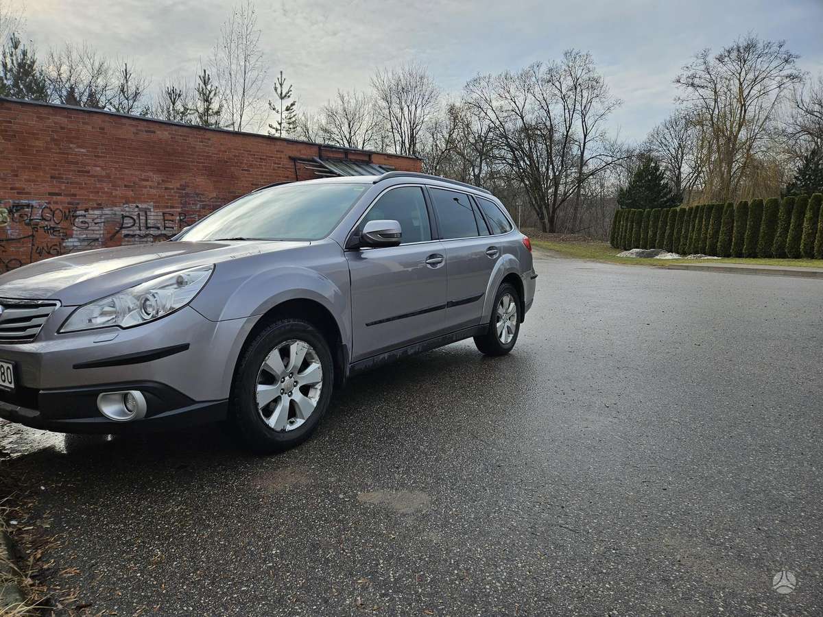 Subaru Outback, 2.5 l., universalas
