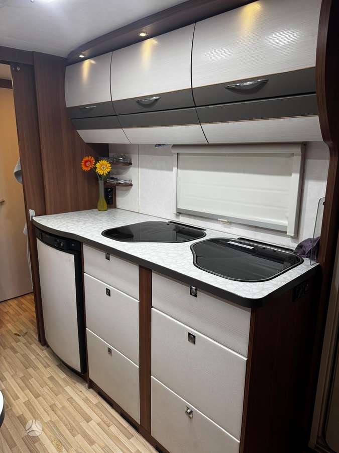Knaus 500, caravans