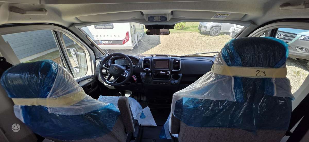 Bürstner Signature 7.1, campers
