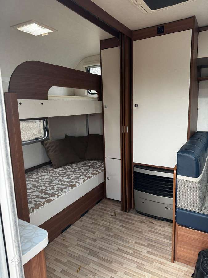 Knaus 500, kemperis