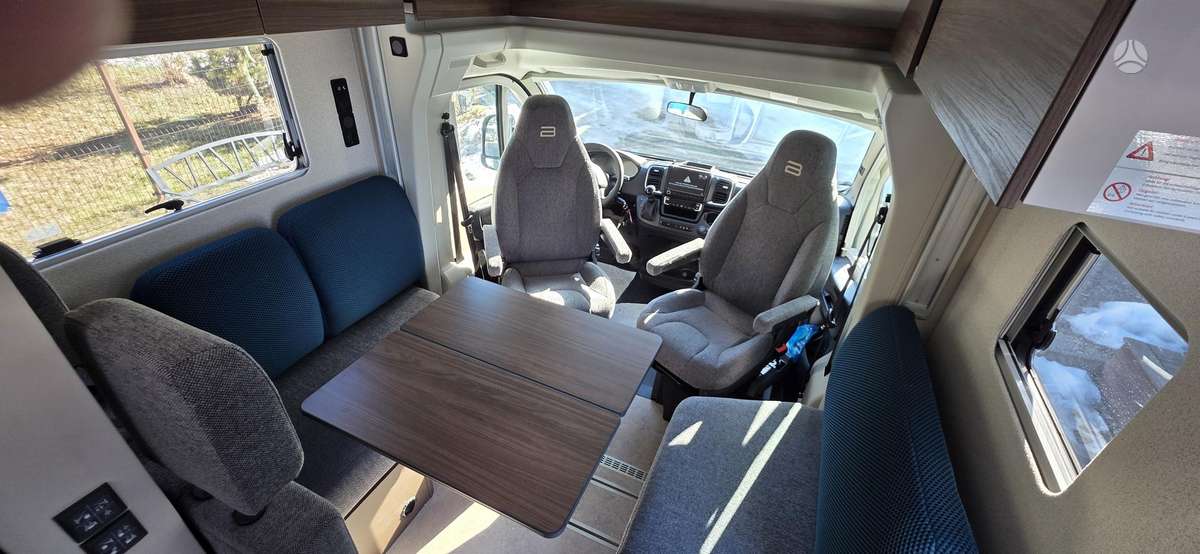 Bürstner Signature 7.1, campers