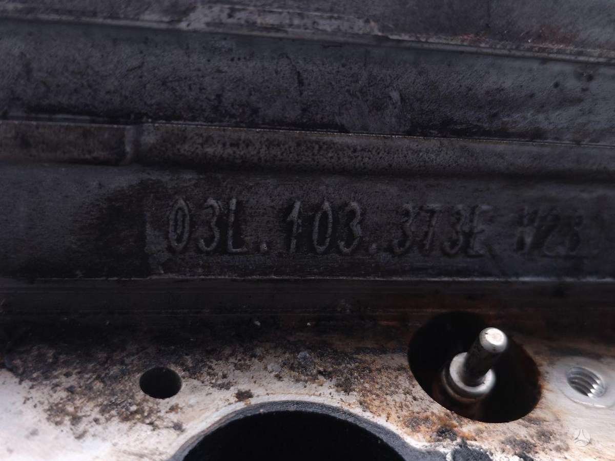 Audi A6, 03L103373E, variklio galvutė