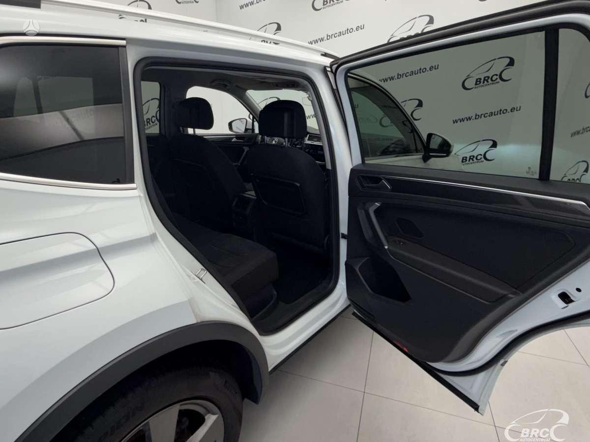 Volkswagen Tiguan Allspace - 12