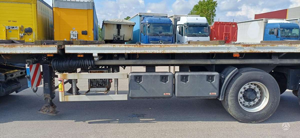 Schmidt, flatbed