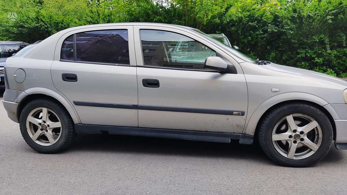 Opel Astra, 2.0 l., Седан