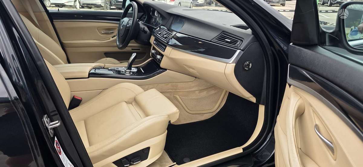 BMW 525, 2.0 l., Универсал