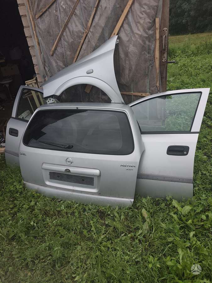Opel Astra lights