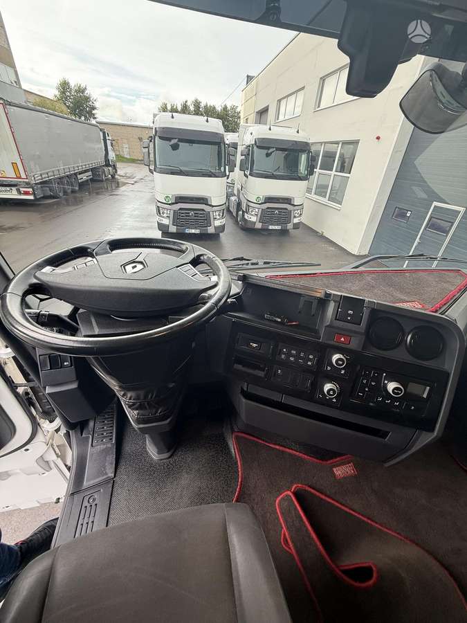Renault T480 High cab, 2 спальных места