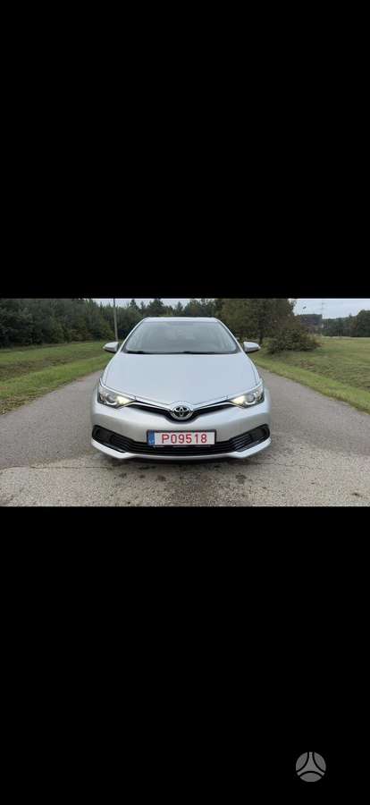 Toyota Auris, 1.4 l., Хэтчбек