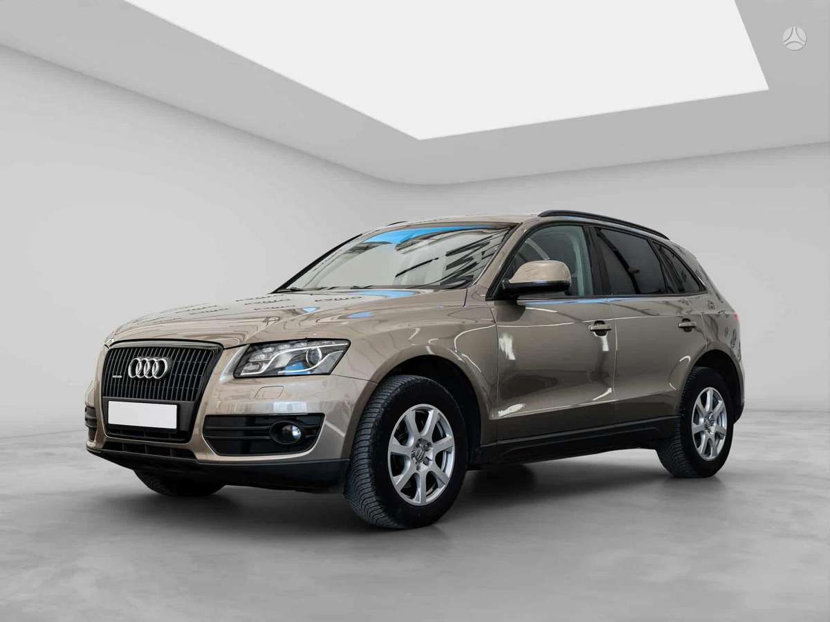 Audi Q5, 2.0 l., off-road / crossover